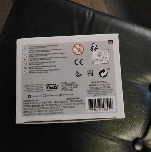 Marvels Official "Casual Thor" Funko Pop Collectible - Picture 6 of 6